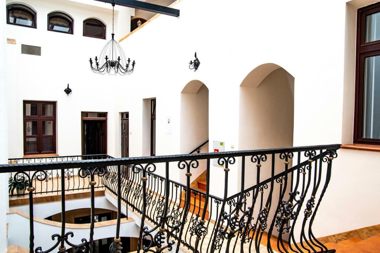 Gosciniec Asticus Acomodação com café da manhã Jarosław Exterior foto