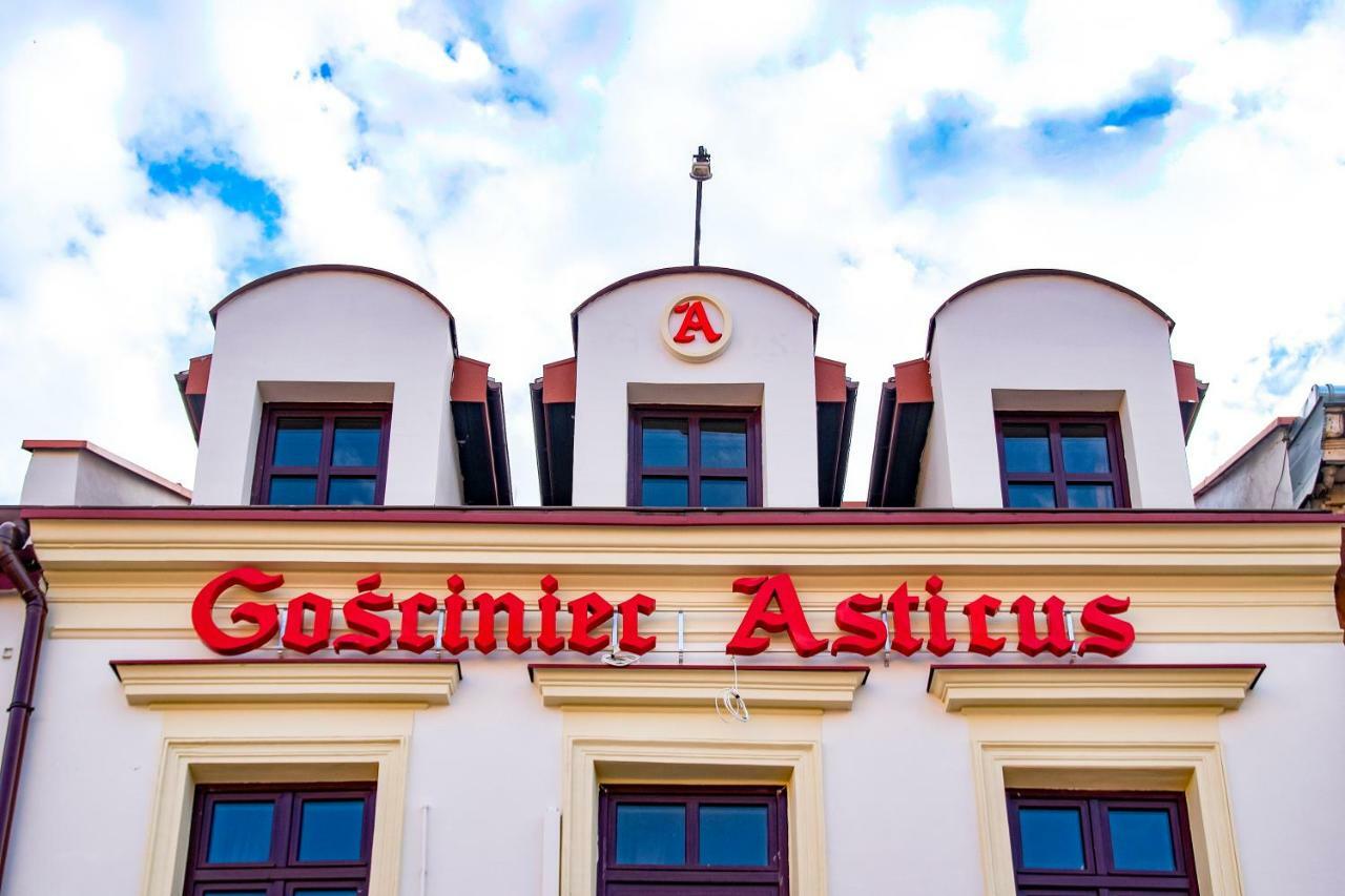 Gosciniec Asticus Acomodação com café da manhã Jarosław Exterior foto